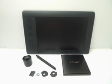 Wacom Intuos Pro Medium PTH-651 Graphics Tablet Pen No Receiver/Cord Works