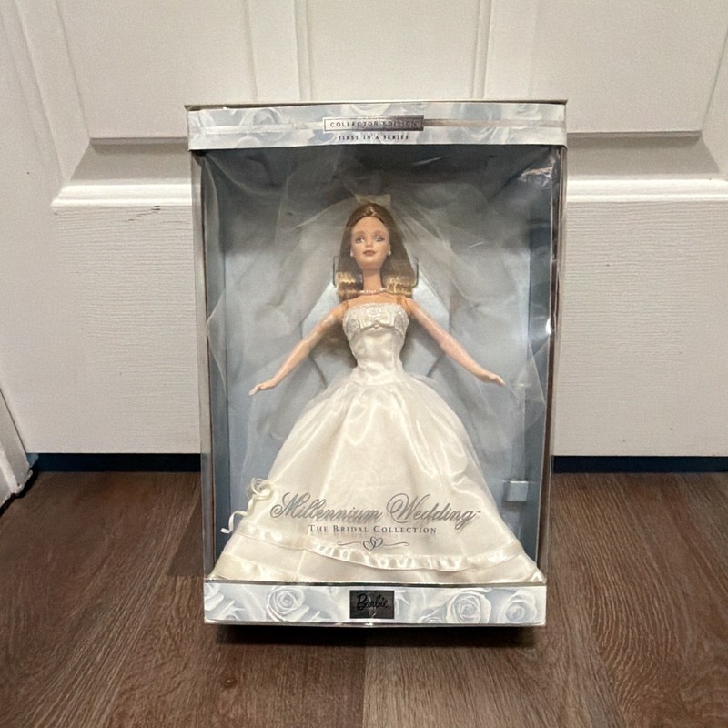 Barbie Millennium Wedding Bridal Collection Collector Edition Doll 2000, NIB
