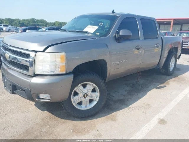 Used Front Left Door Interior Trim Panel fits: 2008 Chevrolet Silverado 1500 pic - Изображение 2 из 4