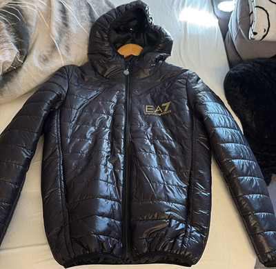 Emporio Armani EA7 Herren Steppjacke S Schwarz mit Kapuze