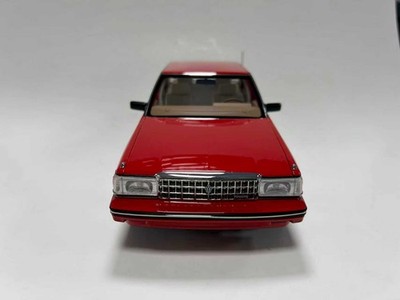 NEW Xiao Guang 1/18 Toyota Crown MS122 7th gen Red Metal Diecast Model Car Gifts