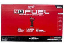 Milwaukee M12 Fuel Stubby 38 Impact Wrench Kit 2562-21