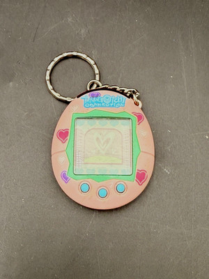 2004 TAMAGOTCHI Connection V2 Vintage Interactive Toy Pink  With Hearts - Works