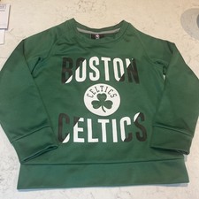 NBA Boston Celtics pull over crew sweatshirt kids size 5/6 EUC