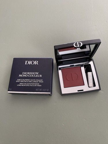 Sombra de ojos DIOR Diorshow mono color alta costura sombra 884 - Rouge Trafalgar - Imagen 5 de 6