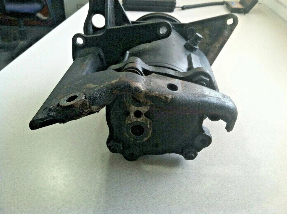 Mercedes-Benz 190E 190D W201 1987-1993 ~ compresor de aire acondicionado Foto 4 de 4