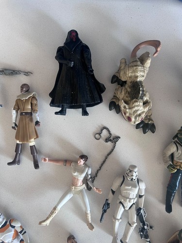Star Wars Action Figure Lot 14 - Includes 13 Figures and 1 Vehicle - Picture 4 of 16