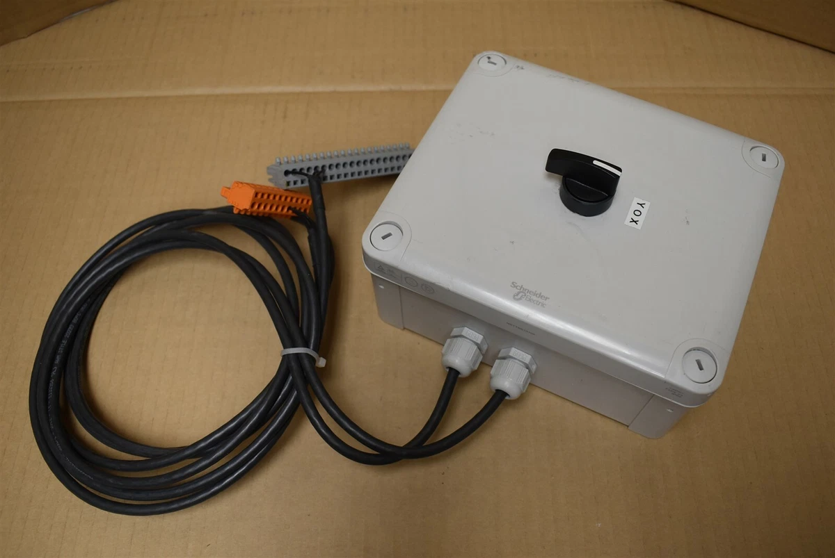 Caixa de Passagem em Abs Ip-66 150x110x70mm Brbo 03 - Brum - Caixa De