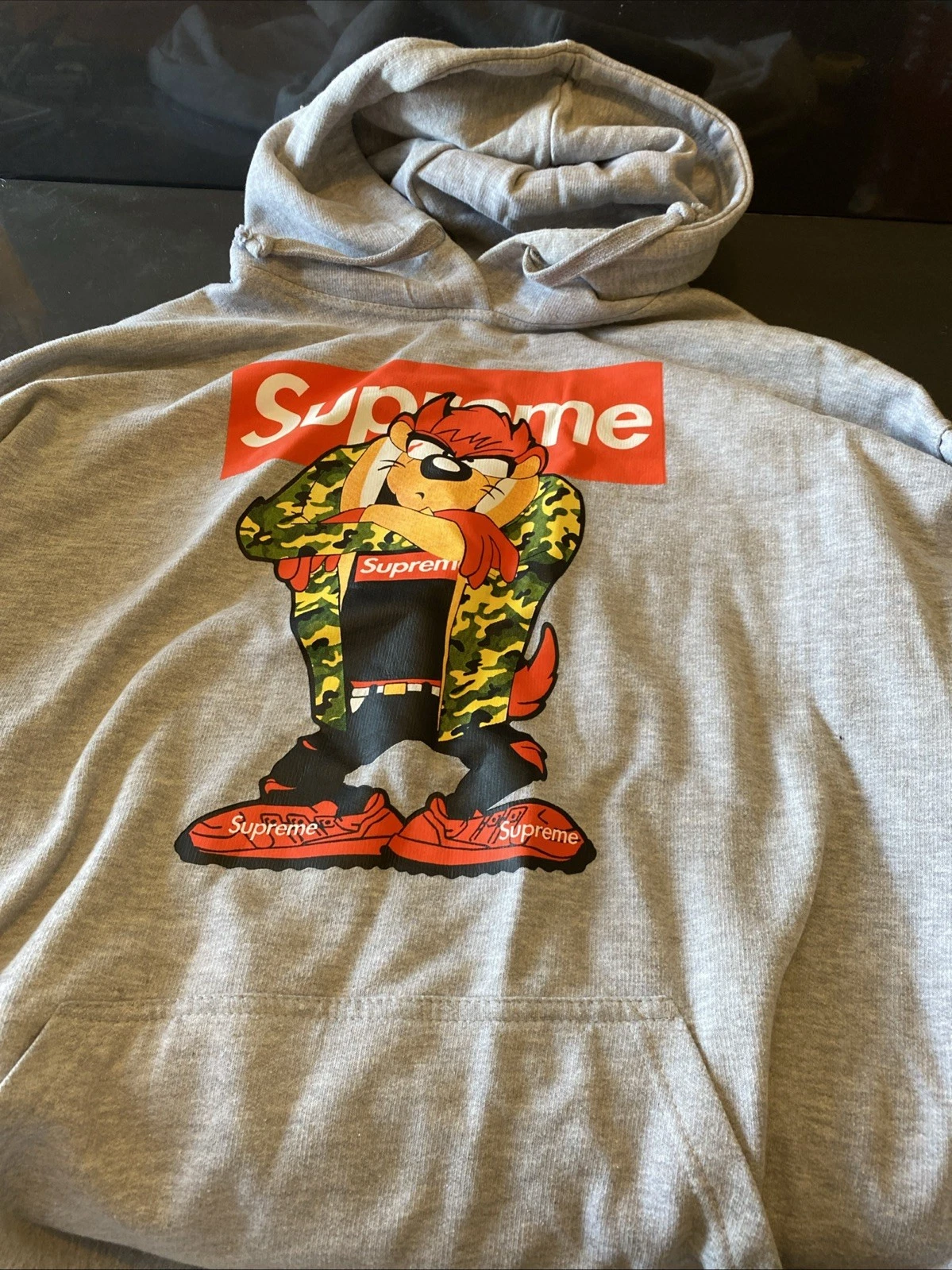 Sweat à capuche gris camouflage Jon Lauren Apparel Supreme Looney Toons Tax taille 2XL 
