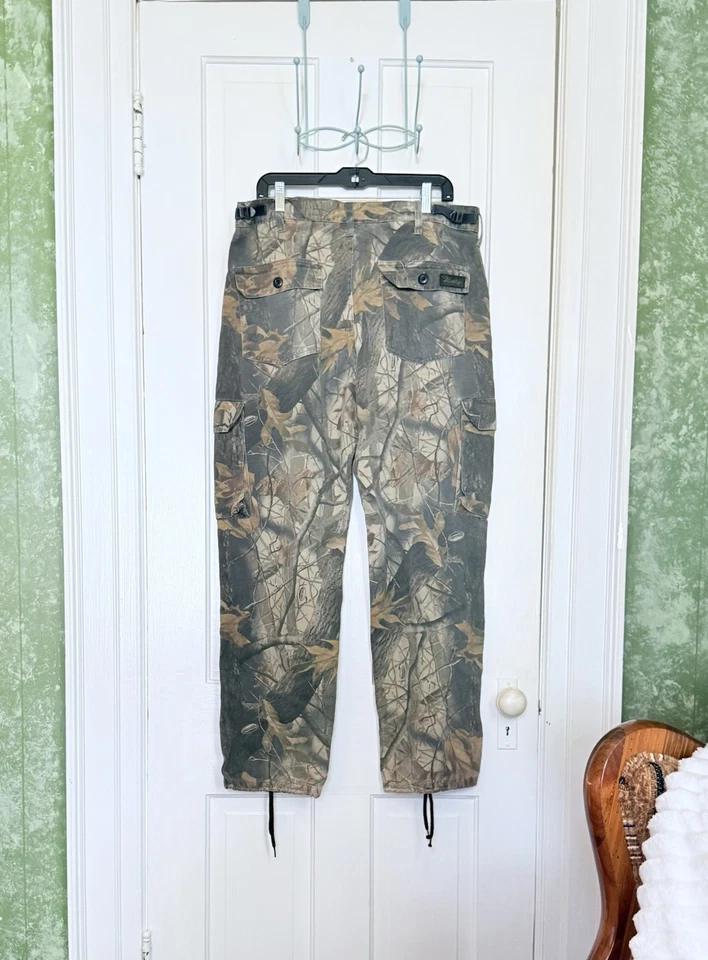 Realtree Hardwoods Mens Camoflauge Hunting Pants By Liberty Size Large - Image 2 of 4