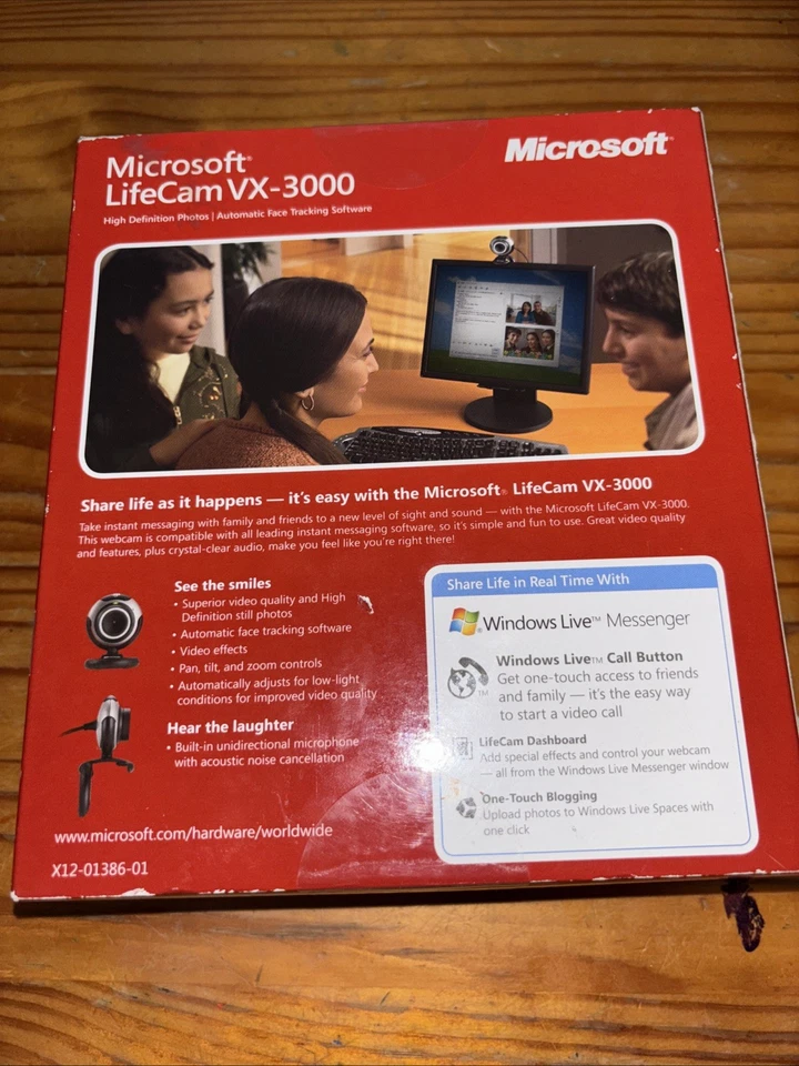 Microsoft LifeCam VX-3000 Webcam with Built-in Microphone New In Box - Image 2 of 4