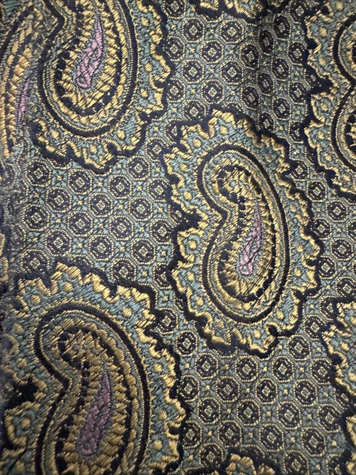 Corbata Neiman Marcus Hecha en Italia Verde Rosa Oro Paisley Foto 2 de 4