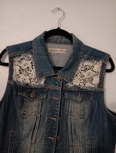Apollo Jeans ~Missy Denim Vest Juniors Sz. L Button Front Distressed Lace - Picture 2 of 10