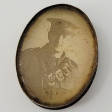 WW1 LOCKET - PHOTO BADGE - SWEETHEART - BRITISH ARMY