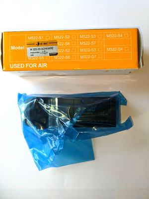 EMC Pneumatic - Druck Taster Ventil M 322-S5-SCHWARZ 3/2 Wege (NC/NO) G 1/4''