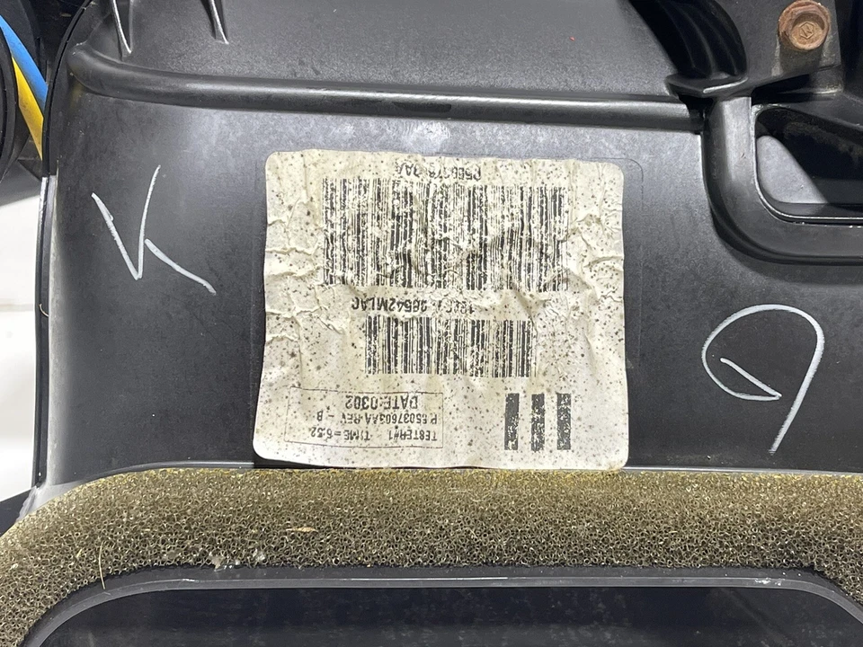 02-06 03 04 05 Jeep TJ Wrangler HVAC Heater Box w A/C 55037603AA OEM CC - Image 3 of 4