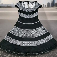Versona Sz 4 Dress Black White Floral Career date A line women zipper comfort