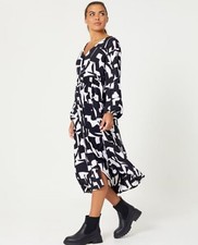 New Be You Geo Print Lslv Long Sleeve Midi Dress in Black and White UK 10 - 12.