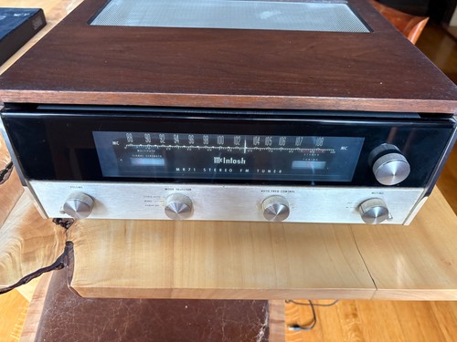 McIntosh MR71  Tube Tuner with Original Cabinet