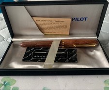 Unused PILOT Custom Art Craft Wood Body 14K Gold M Nib Fountain Pen