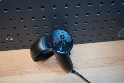 (G) Oculus RIFT Touch Controller 1 Left Hand Genuine OEM TO-L