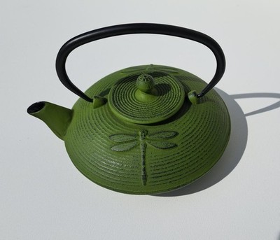Primula Cast Iron Teapot (tetsubin) with dragonfly design- NEW in box