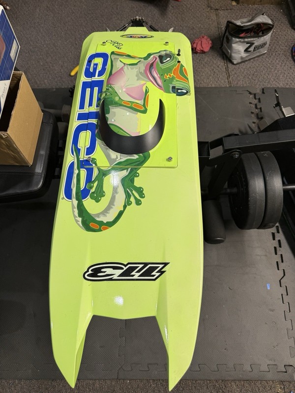 Pro Boat Miss GEICO Zelos 36 Twin Brushless Catamaran PRB08040 USED