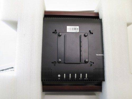 Pandigital PAN104-B 10.4” LCD Digital Photo Frame & Remote NO COMPUTER REQUIRED - Picture 3 of 4