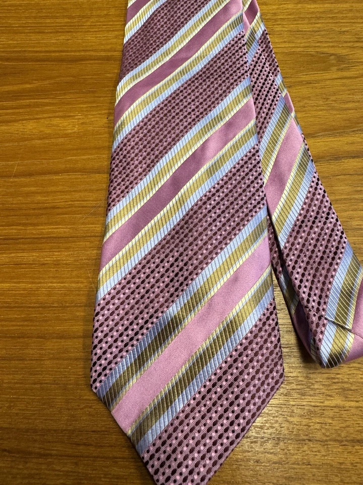 Corbata larga de seda XMI. Rosa con rayas azules marrones. "63"" x 3,825""" Foto 2 de 4