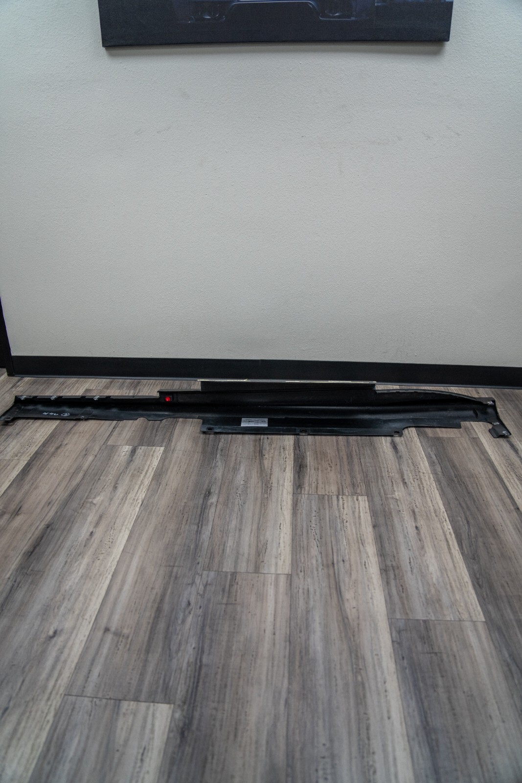 Genuine OEM Ferrari F12 TDF Passenger Side Skirt PN: 87157100