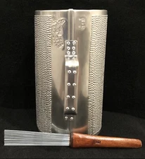 GUIRA PROFESIONAL DOMINICANA 21”X 12”  CON SU GANCHO INCLUIDO🇩🇴