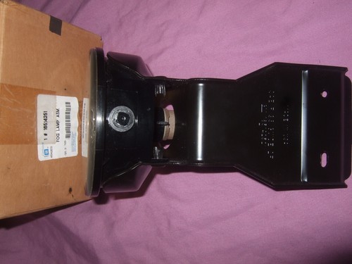 Genuine GM Fog Lamp ASM 16514251 New #1562 - Picture 5 of 8