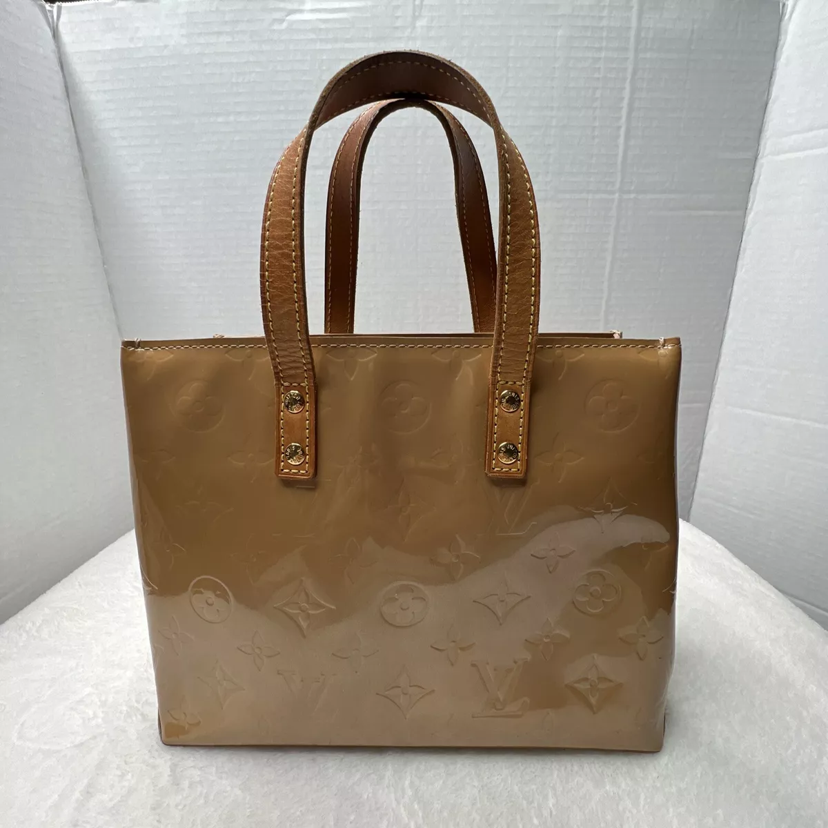 Louis Vuitton Reade PM Bag