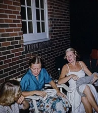 R127 Women Good Looking Attractive Woman Realist 3D Stereo Slide Photo