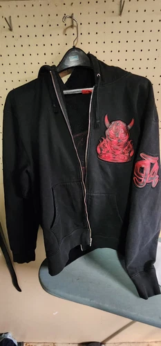 Sweat à capuche Supreme Demon 94 bon état