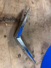 1343240 Part No. 1962 Studebaker Lark Deck Lid Chrome V8 Emblem Nos In Box