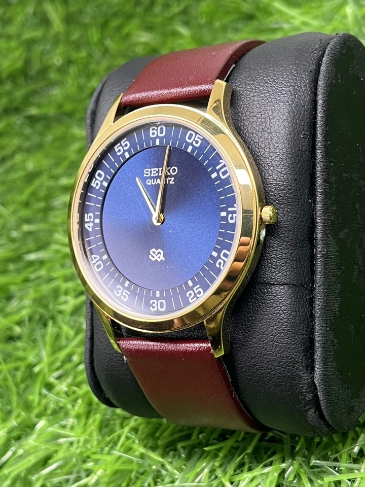 Тонкий бак Seiko винтажные кварцевые часы Японии наручные часы для мужчин синий циферблат - Изображение 4 из 4