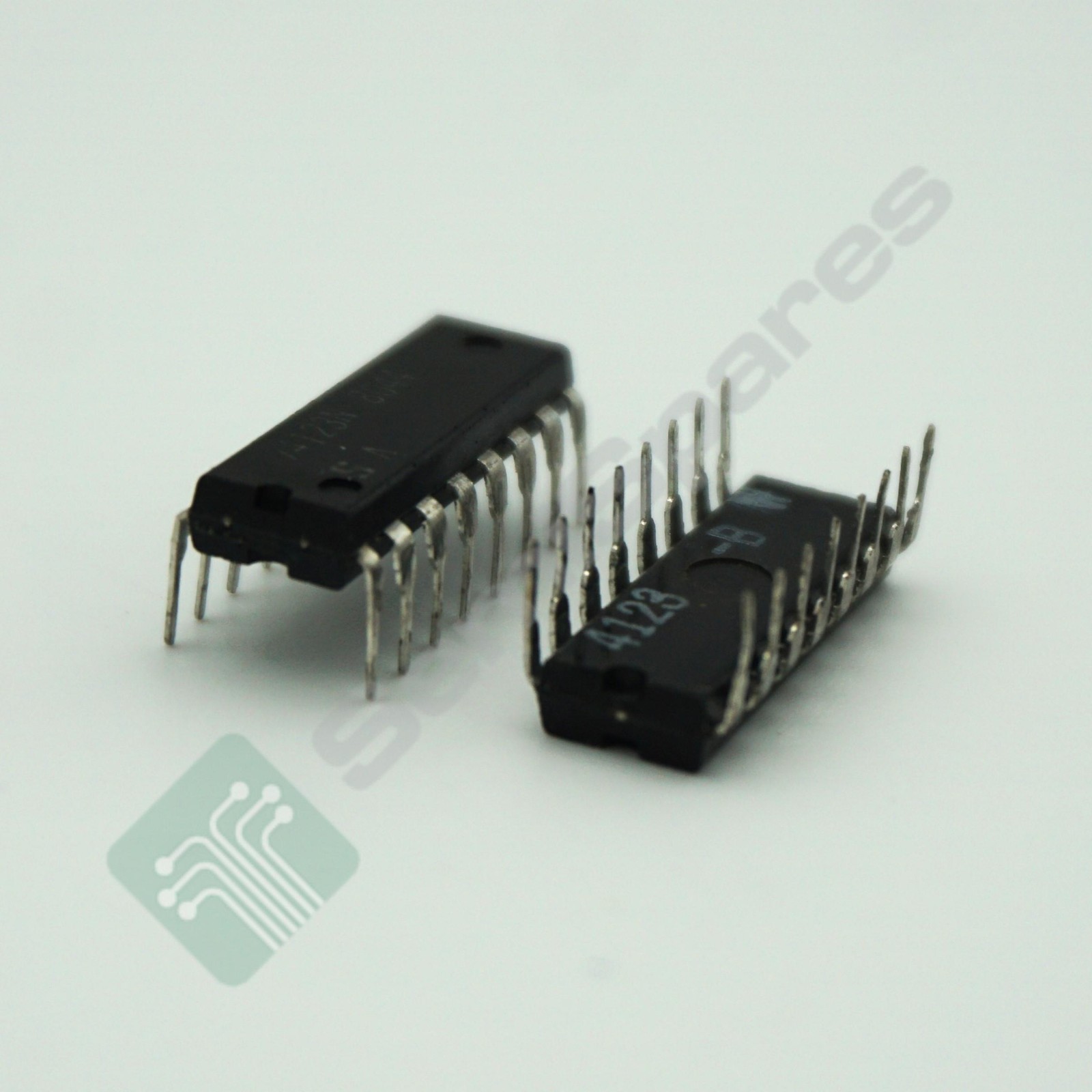 2 pcs. SIGNETICS 74123N MONOSTABLE MULTIVIBRATOR DUAL RETRIG
