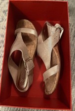 Donald Pliner doli2 platino metalic lizard print Women's Sandals with Buckle 9