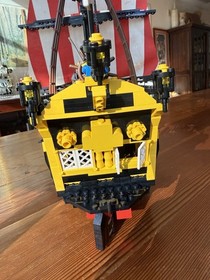 LEGO Pirates: Black Seas Barracuda (6285) See Description 100% Complete