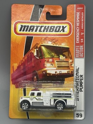 Matchbox Emergency Response 5/8 (2008) White International Pumper Toy #59 - (Pla