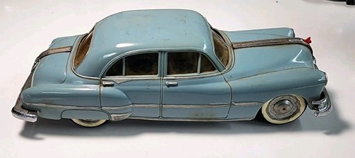 AMT Blueish Gray 1951 Pontiac Chieftain Wind-Up 1/25 Dealer Promo Model Car HTF - Picture 8 of 10