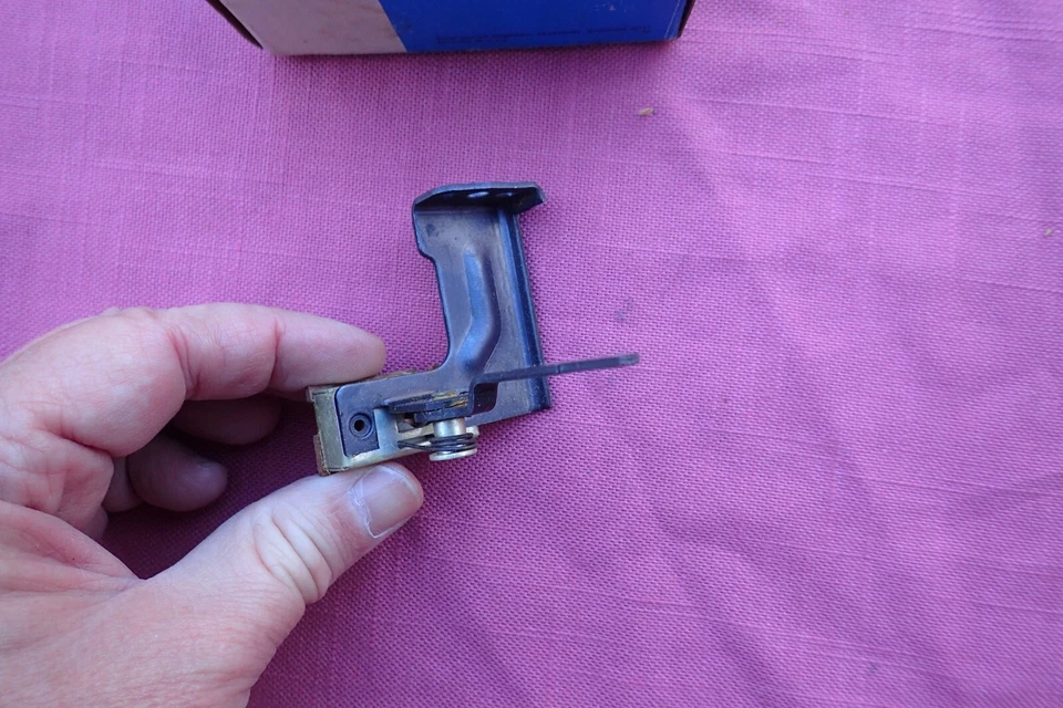 Interruptor descongelador trasero Ford Torino 1973-79, Elite, LTDII, ¡NUEVO EN STOCK! D5OZ-18578-A Foto 4 de 4