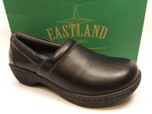 eastland constance women's clogs