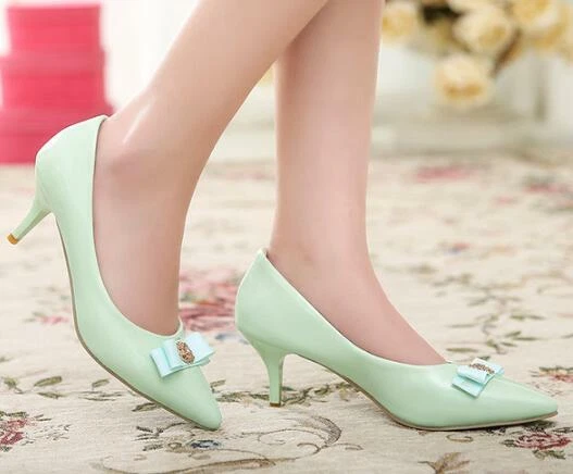Green shoes outlet kitten heel