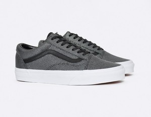 vans tennis shoes womens