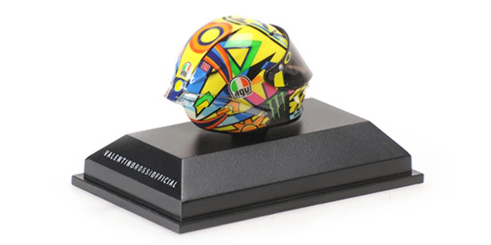 Minichamps 1:8 HELMET AGV VALENTINO ROSSI WINNER MOTOGP ASSEN 2017 - 399170846 - Image 2 of 3