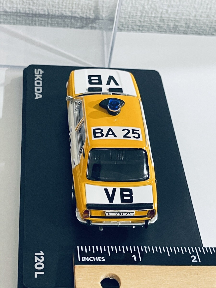 1982 SKODA 120L CZECH POLICE VB VEREJNA BEZPECNOST 1/43 DIECAST