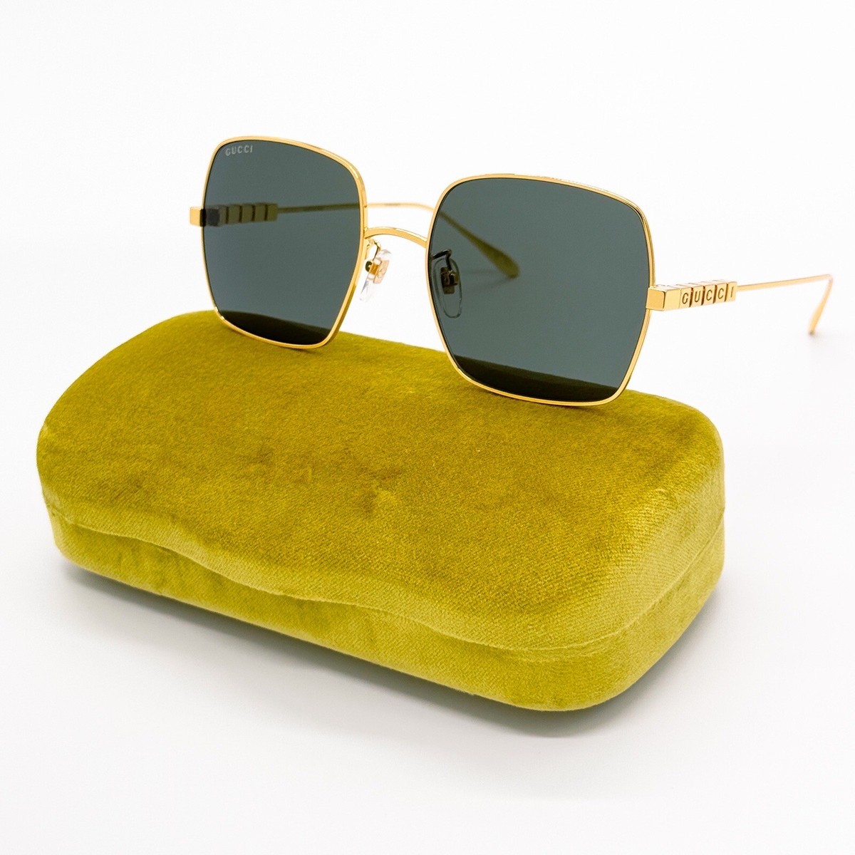 サングラス Gucci Sunglasses GG1434S 001 l Frame Oversize Square Gucci™ GG1434S Oversized Sunglasses | EyeOns.com