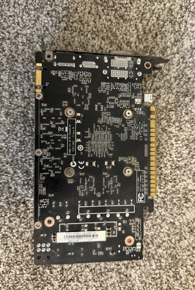 ZOTAC NVIDIA GeForce GTX 550 Ti Ed. 1 GB 192 Bit DDR5 Video Graphics Card - Image 3 of 4